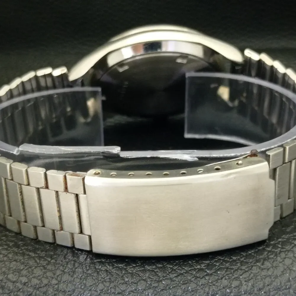 Vintage 1974 Seiko Automatic Mens Silver Watch W/daydate & Patina accents